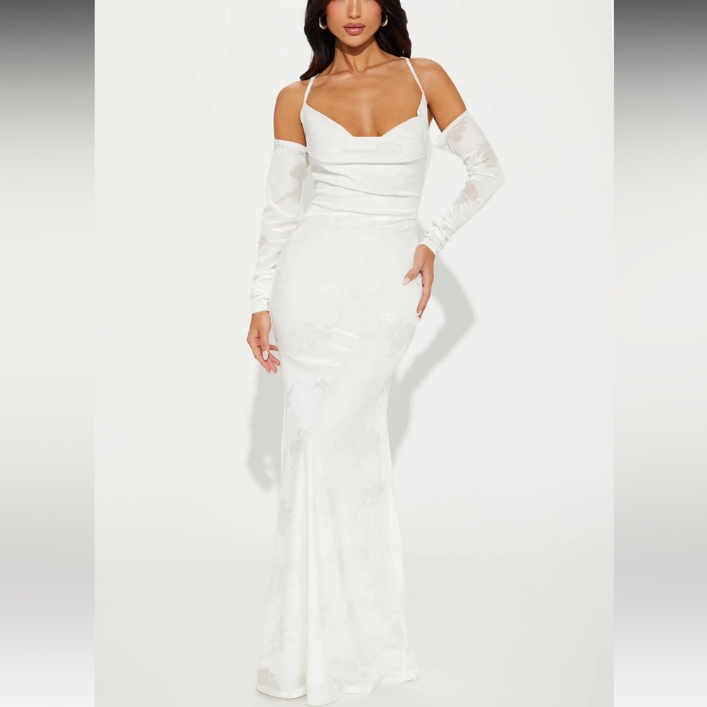 Fashion Nova Kinsley white velvet maxi dress size L